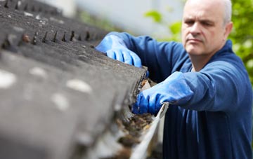 cleaning and inspecting Rhosllanerchrugog roofs